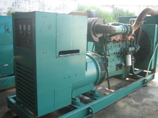 马山租赁发电机- 发电机碳刷磨损的原因是什么