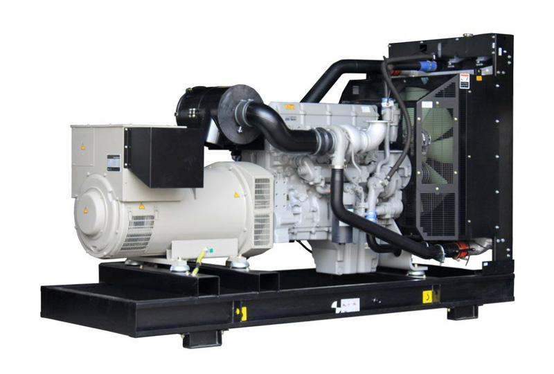 马山柴油发电机组租赁出租机油底壳正确清洗方法