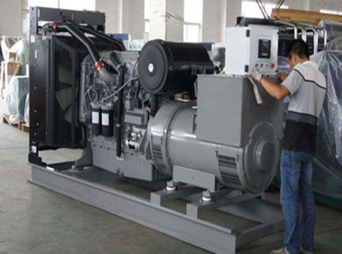 马山柴油发电机组和储能设备配合使用的案例